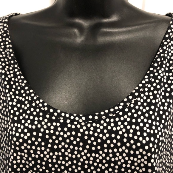 Lane Bryant high/low tunic. 2X (18-20) 3/4 sleeves. Rounded bottom. - Picture 4 of 9